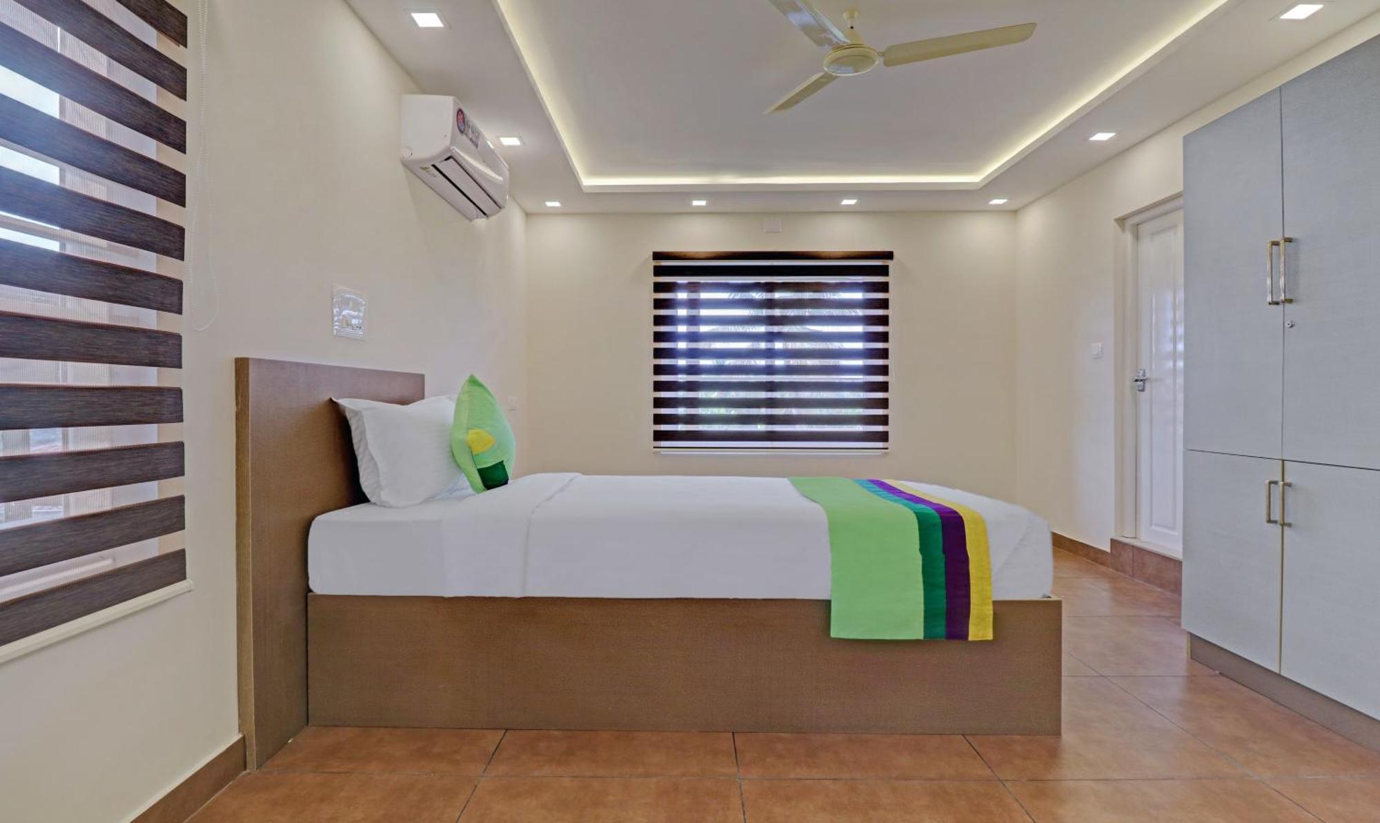Hotel Treebo Golden Terminal, Kochi Airport Zewnętrze zdjęcie