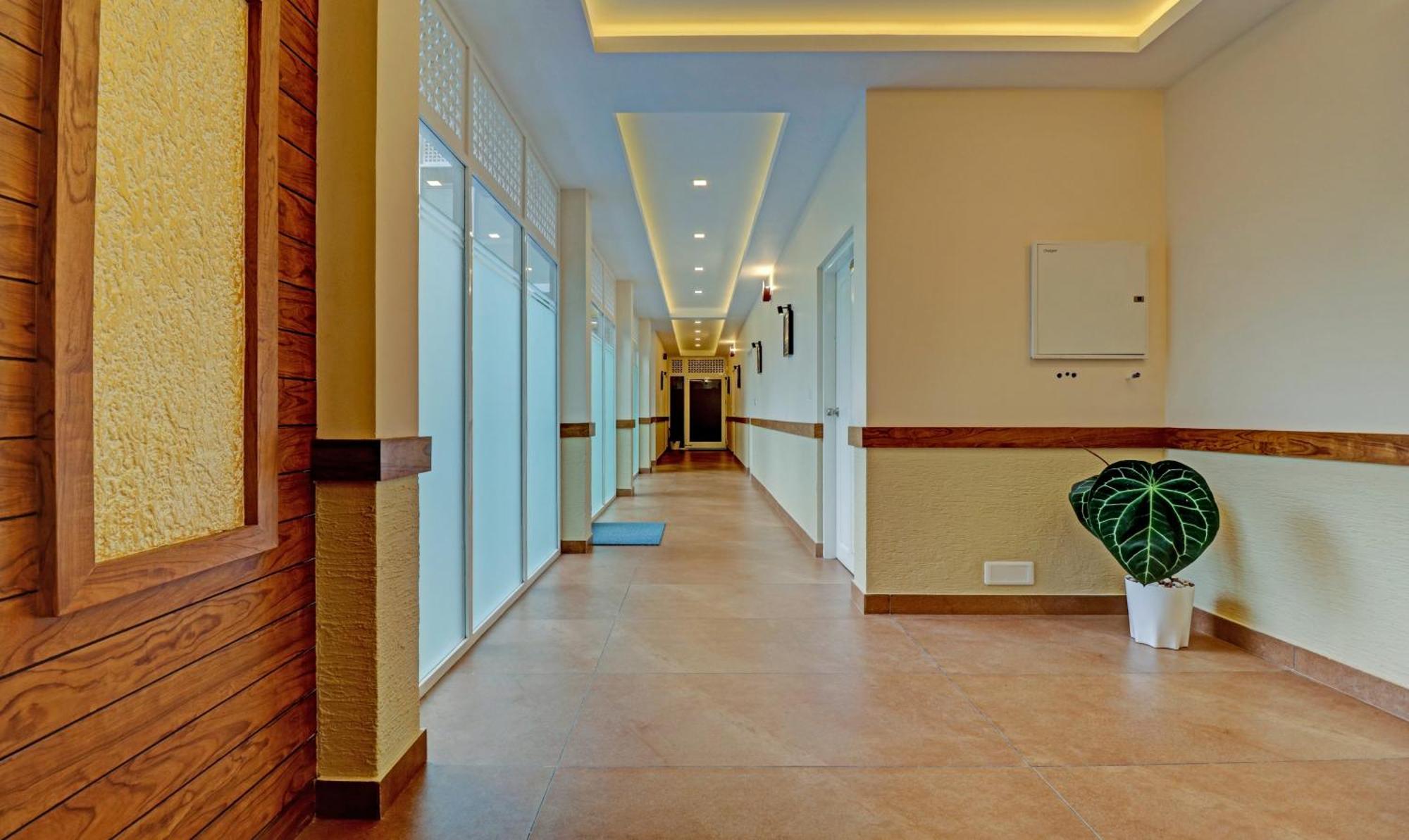 Hotel Treebo Golden Terminal, Kochi Airport Zewnętrze zdjęcie