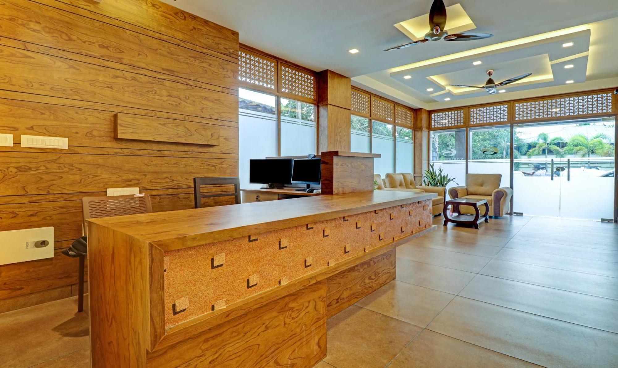 Hotel Treebo Golden Terminal, Kochi Airport Zewnętrze zdjęcie