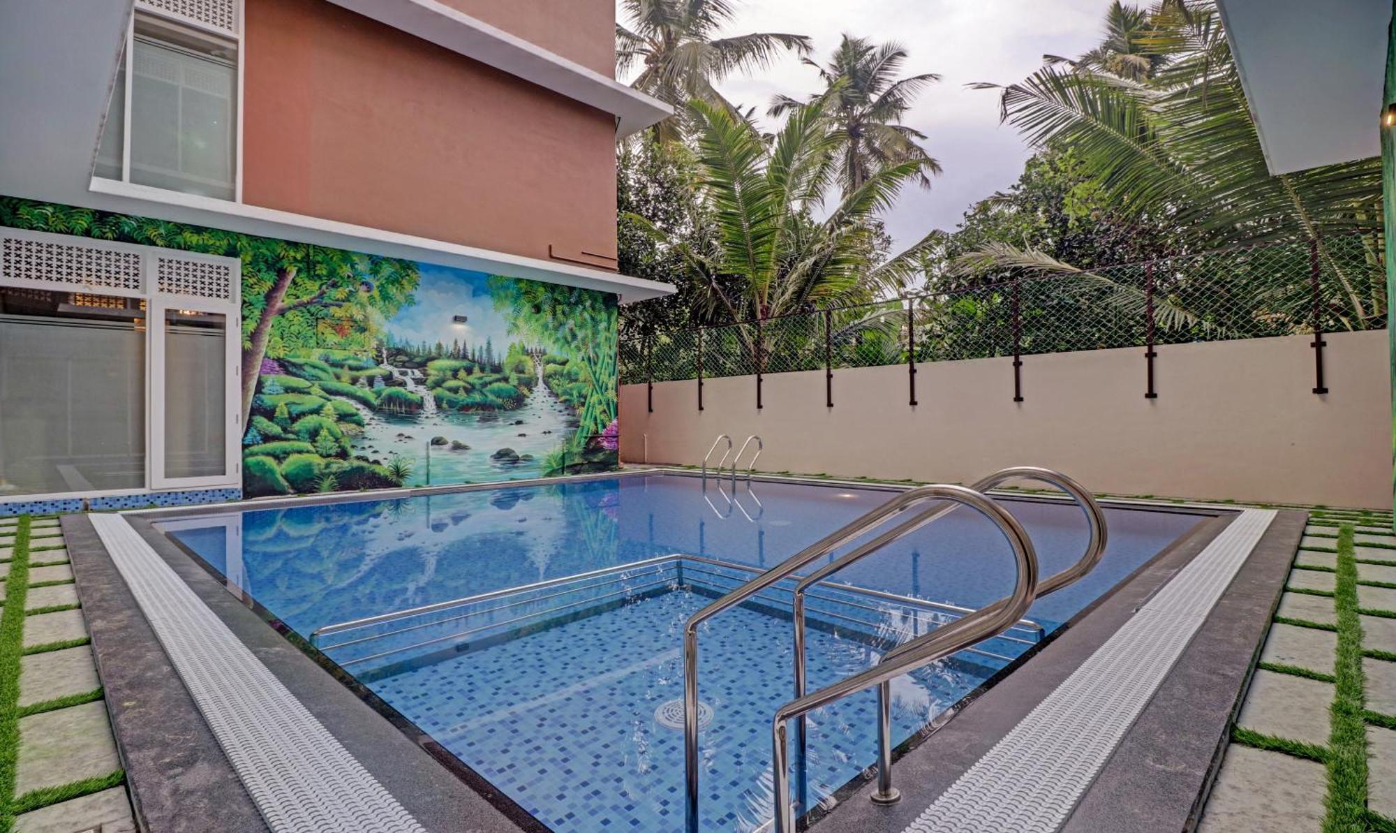 Hotel Treebo Golden Terminal, Kochi Airport Zewnętrze zdjęcie